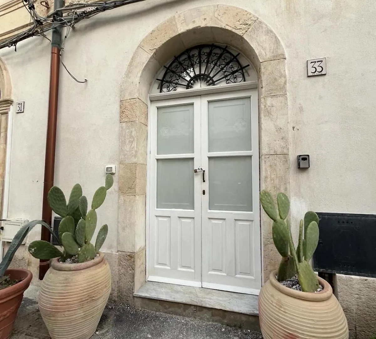 Apartament La Casa Di Eva In Via Nizza Syrakuzy 0*,